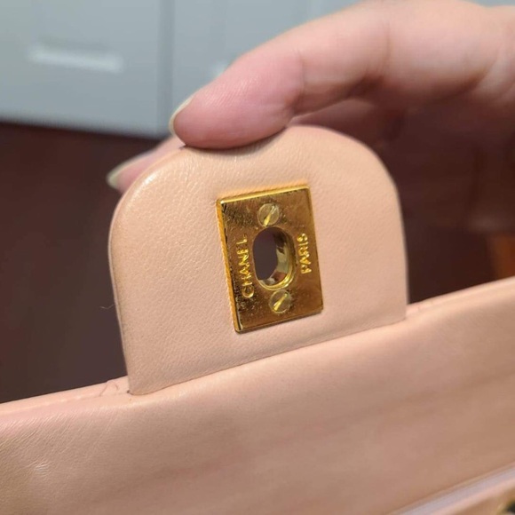 ❌SOLD❌ Vintage Chanel Medium M/L Classic Flap pink - Picture 13 of 14